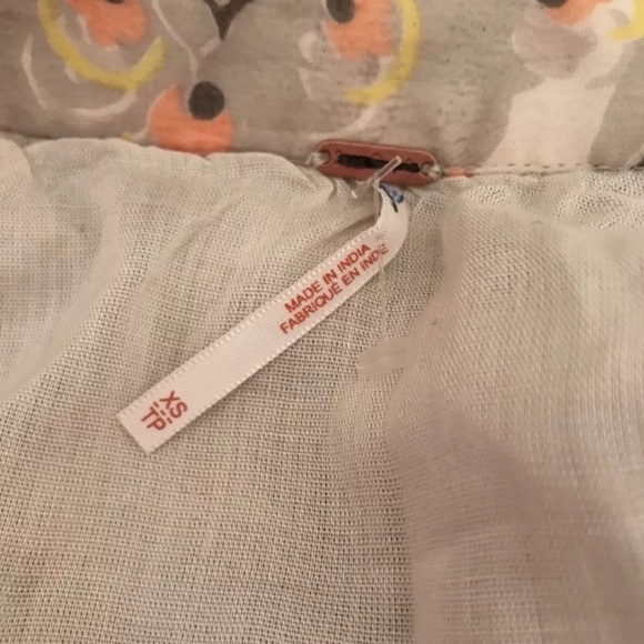 SALE Free People NWOT XS falling skies floral skirt - Picture 7 of 9